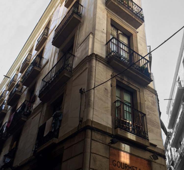 Milans 4 — Edificio adquirido por MK Premium en Barcelona
