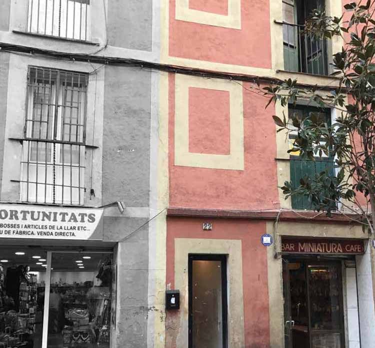 Riera Alta 22 — Edificio adquirido por MK Premium en Barcelona