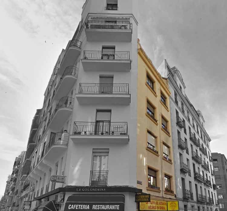 Santisima Trinidad 10 — Edificio adquirido por MK Premium en Barcelona